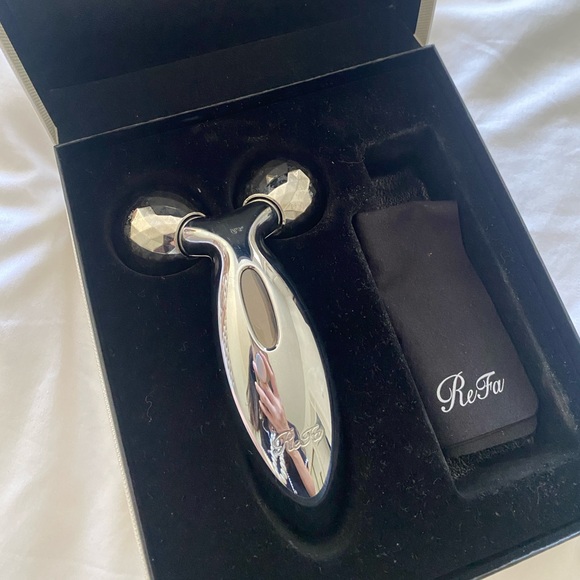 ReFa CARAT Face & Body Beauty Roller - Picture 1 of 3